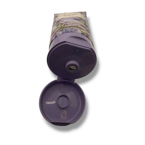 Bath & Body Works Fresh Cut Lilacs Ultra Hydration Body Cream Lotion 24 HR 8 oz - Picture 9 of 11